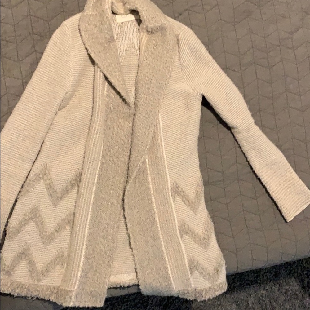 Beautiful angel of the north sweater S
